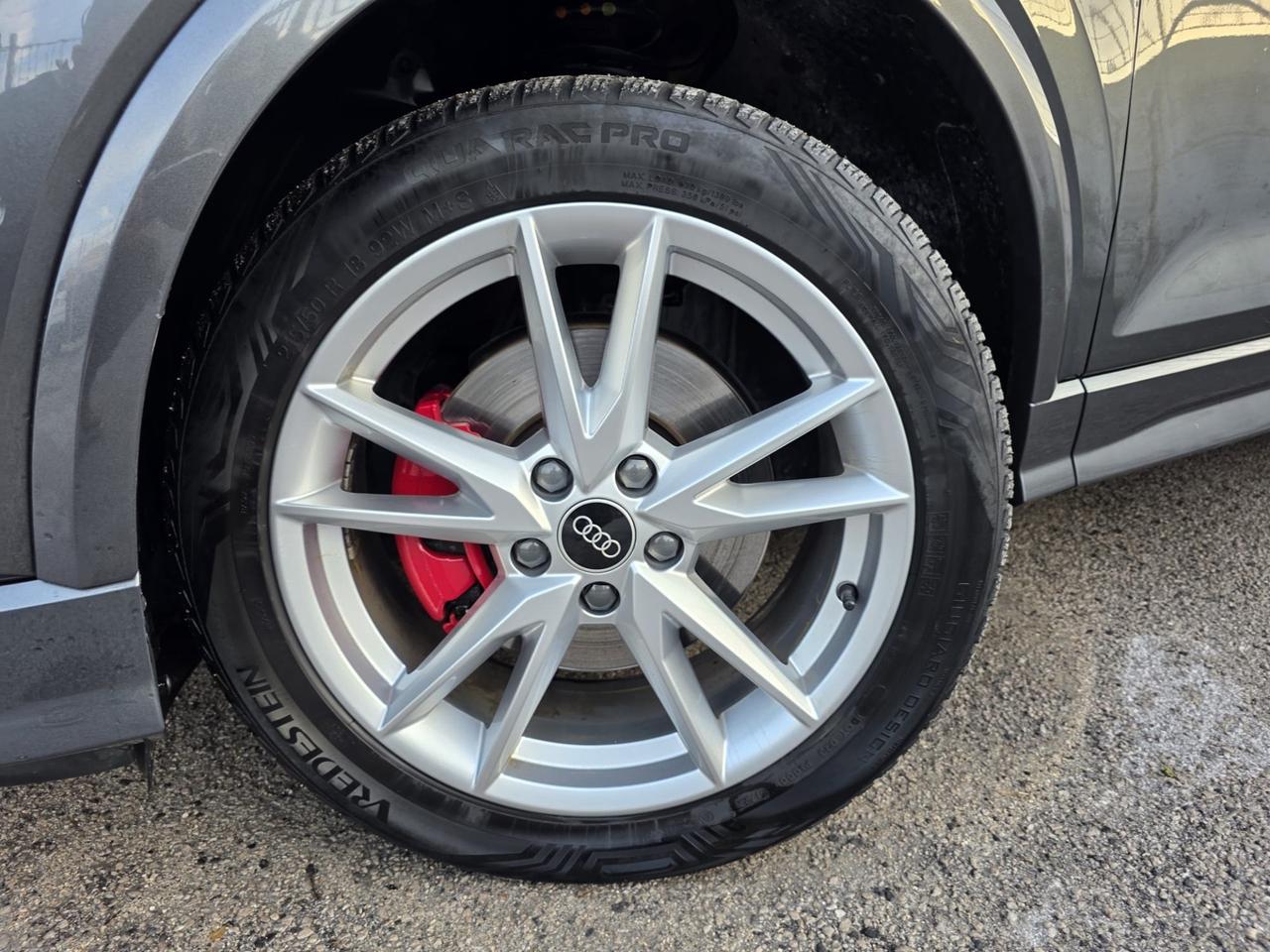 AUDI Q2 3X S-LINE BLACK EDITION