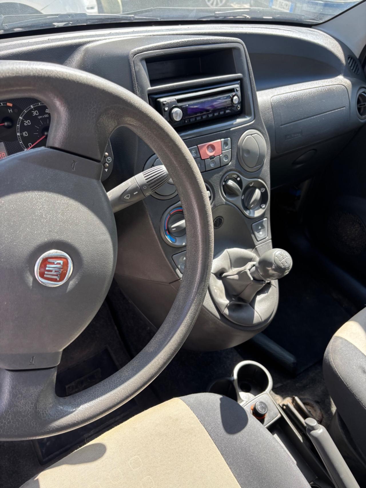 Fiat Panda 1.2 Emotion neo patentato