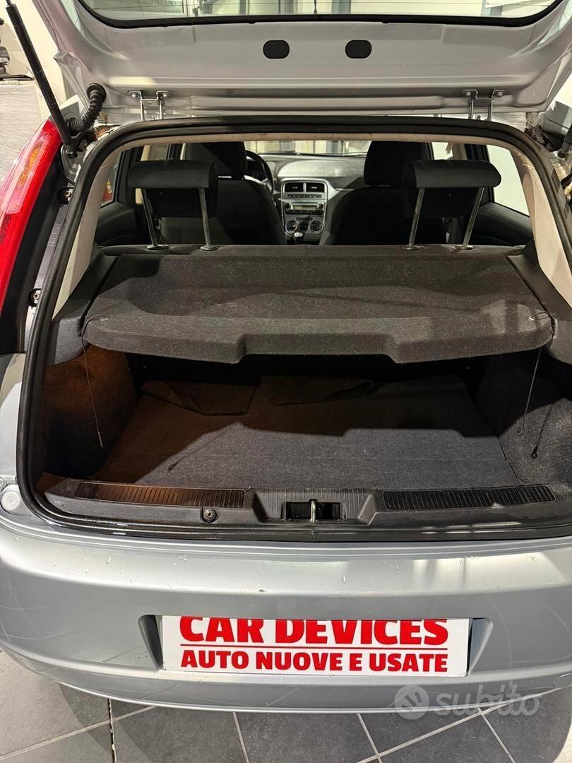 Fiat Grande Punto 1.4 - METANO - UNICO PROPRIETARIO-NEOPATENTATI