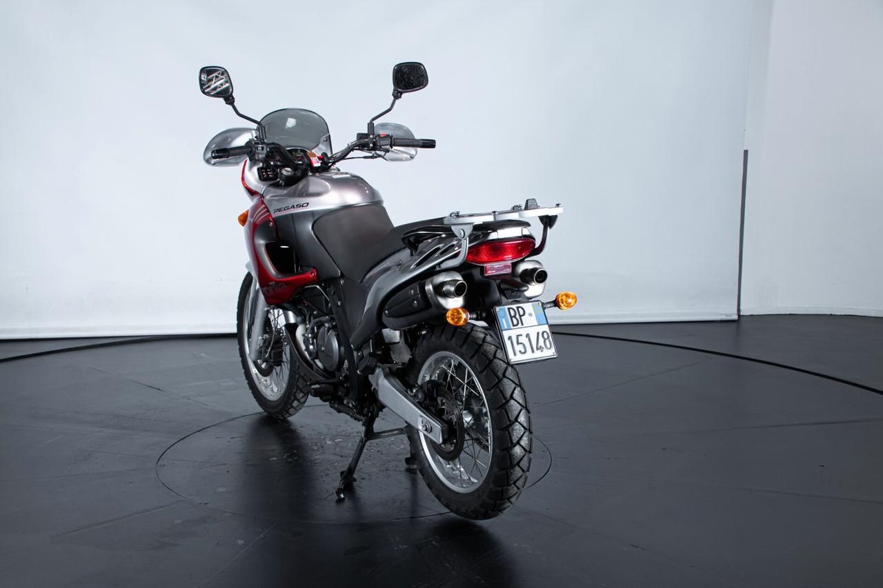 Aprilia Pegaso 650 - 2004