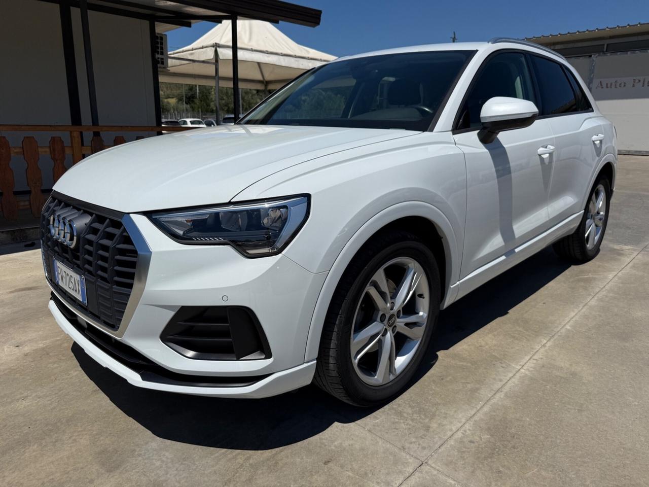 Audi Q3 35 TDI S tronic Business Advanced