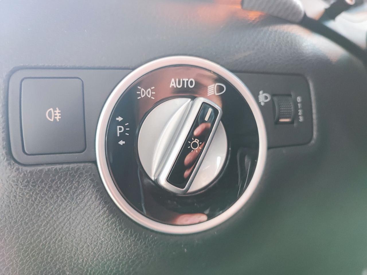 Mercedes-benz B 180 CDI BlueEFFICIENCY Premium