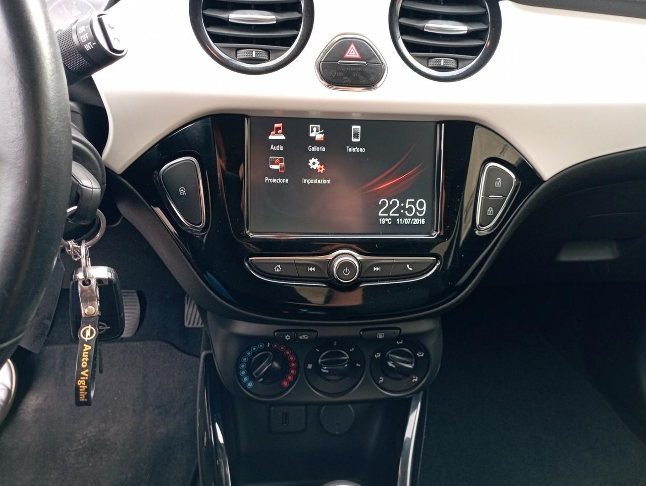 Opel Adam 1.2 70 CV NEOPATENTATI OK