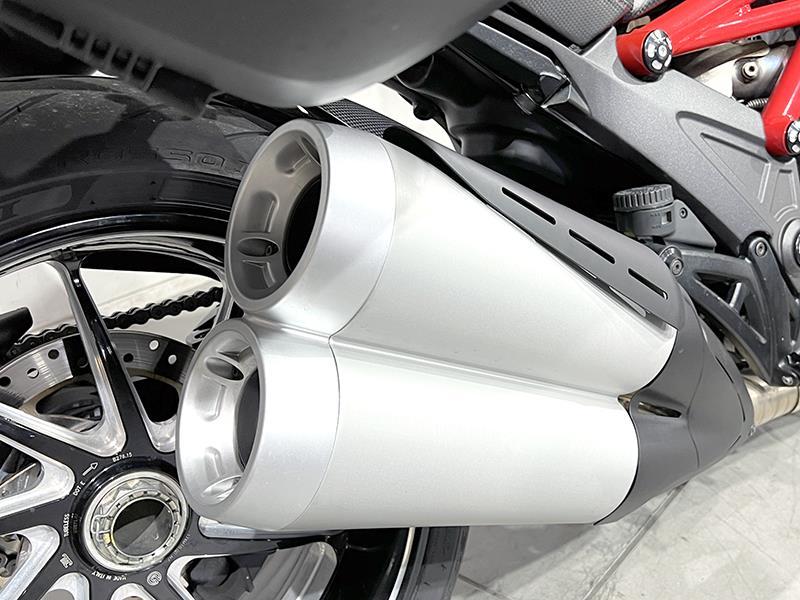 Ducati Diavel Carbon