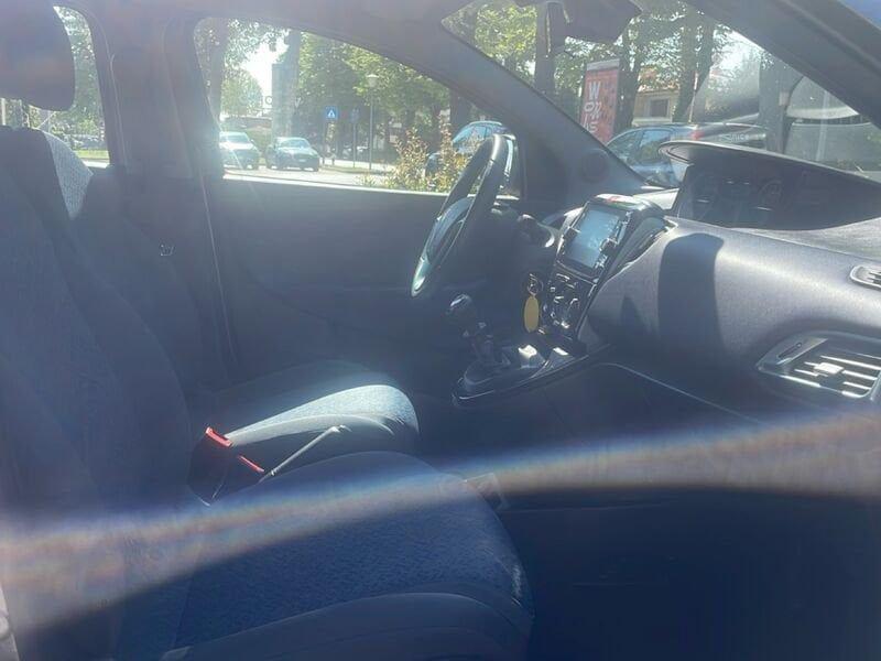 Lancia Ypsilon 1.0 FireFly 70cv Hybrid Gold