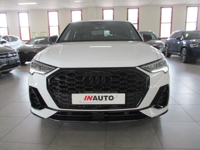Audi Q3 SPB 35 TDI S tronic Identity Black