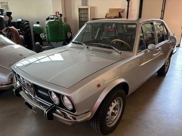 Alfa Romeo Alfetta scudo stretto prima serie 1800 iscritta ASI