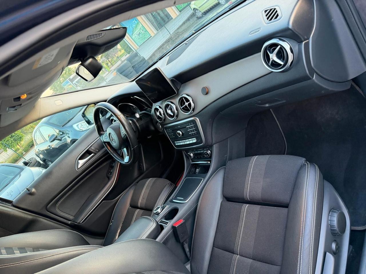 Mercedes-benz GLA 220 200 d Automatic Premium