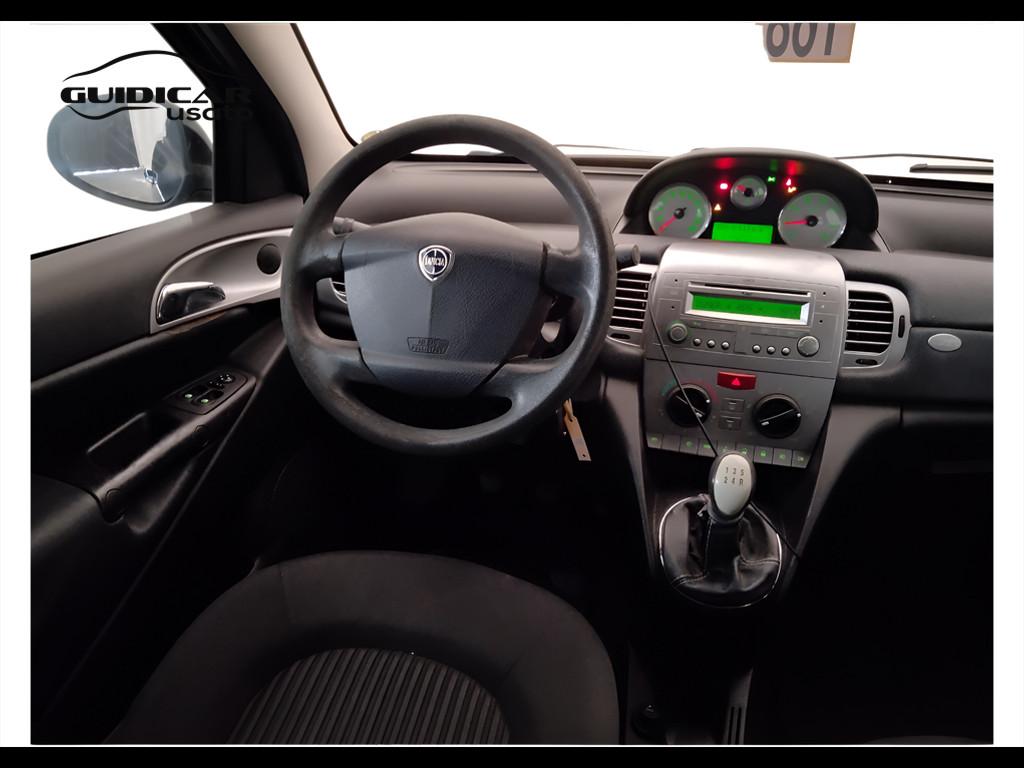LANCIA Ypsilon II 2007 - Ypsilon 1.2 8v New Oro (oro)