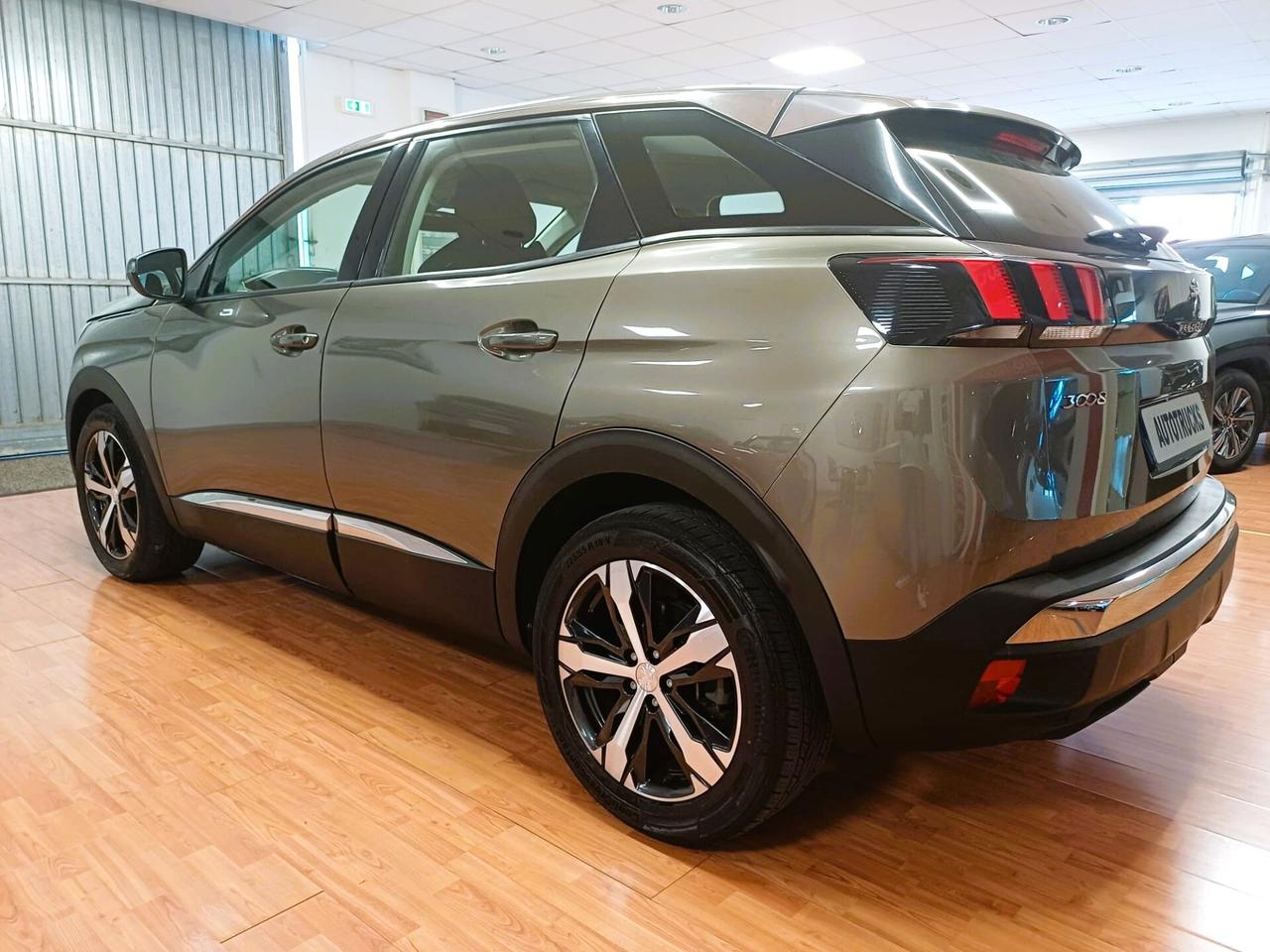 Peugeot 3008 BlueHDi 130 S&S Business