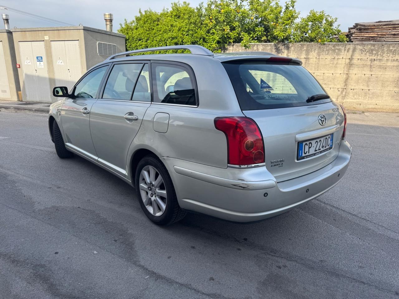 Toyota Avensis 2.0 D-4D 16V Station Wagon