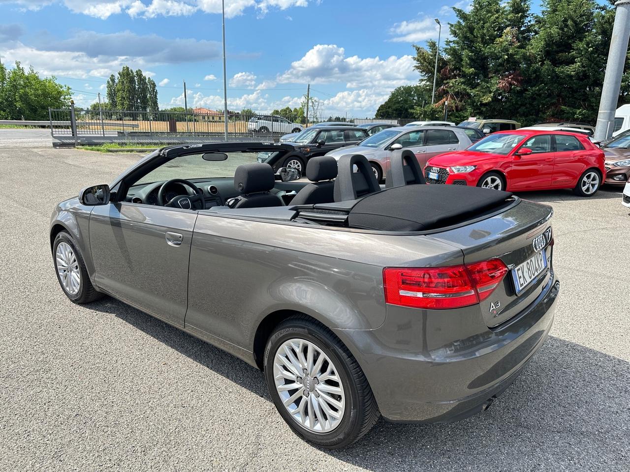 Audi A3 Cabrio 1.6 TDI 105 CV CR Attraction - 2012