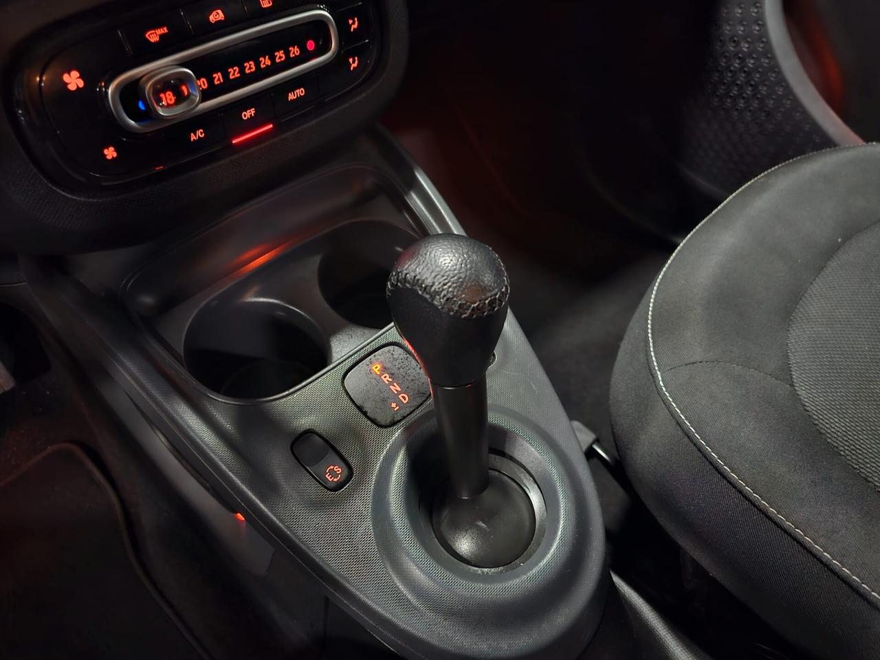 NUOVA SMART FORFOUR PASSION EDITION 0.9 TURBO BENZ 90CV AUTOMATIC