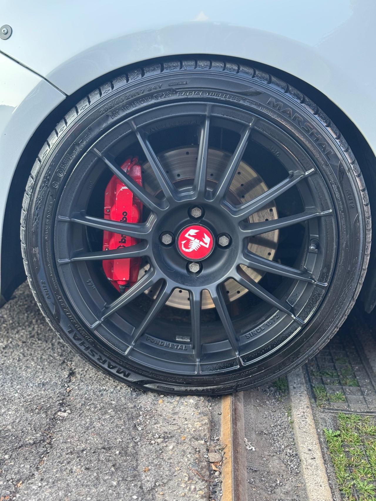 Abarth 500 1.4 Turbo T-Jet MTA Custom. Abarth.