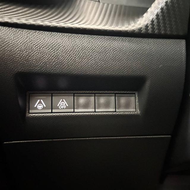 PEUGEOT 2008 motore elettrico 136 CV GT TETTO APRIBILE