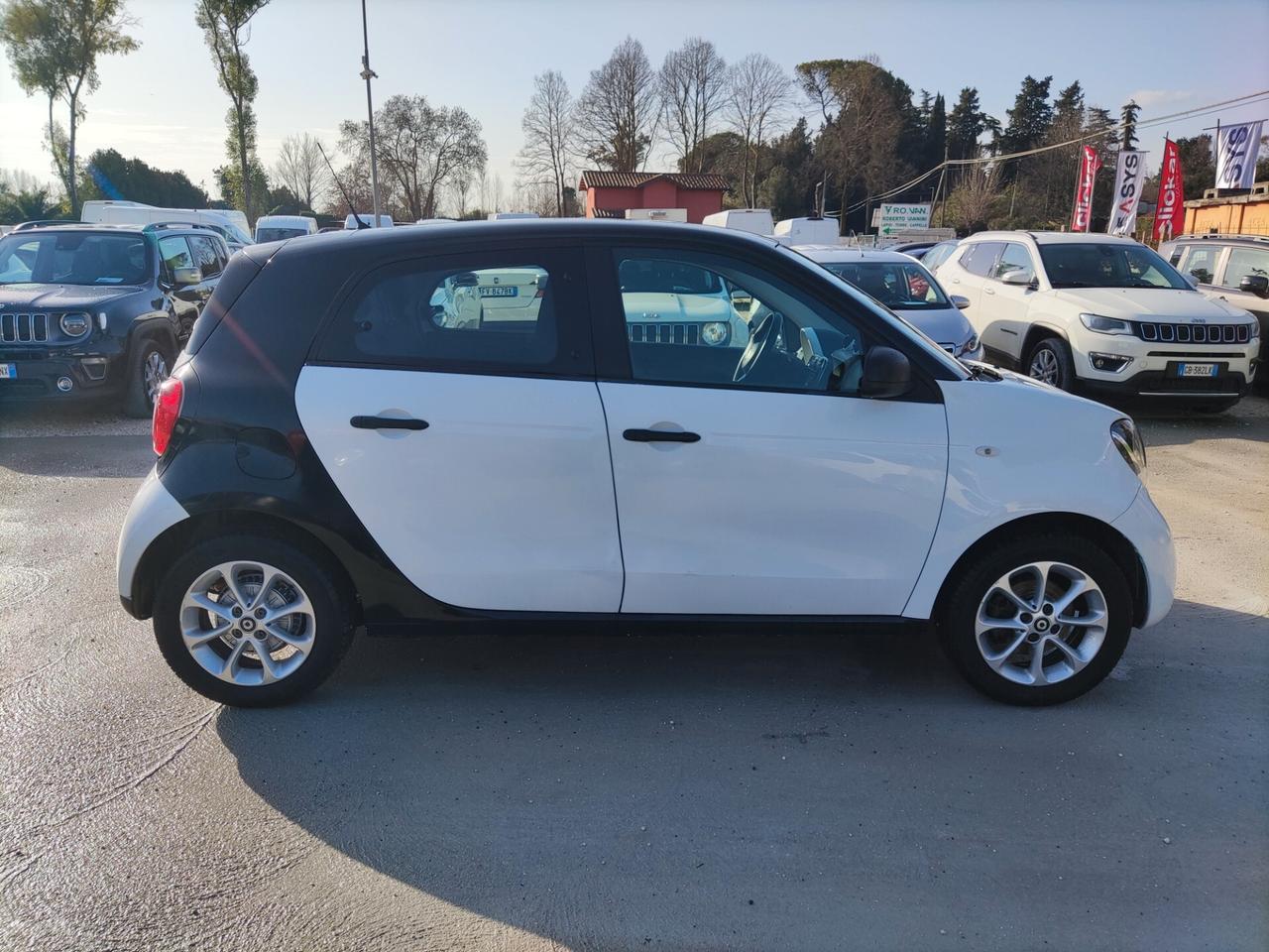 Smart ForFour 70 1.0 Youngster