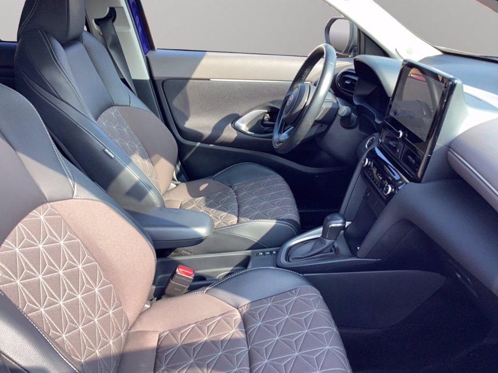 TOYOTA Yaris cross 1.5h lounge fwd 130cv e-cvt del 2024