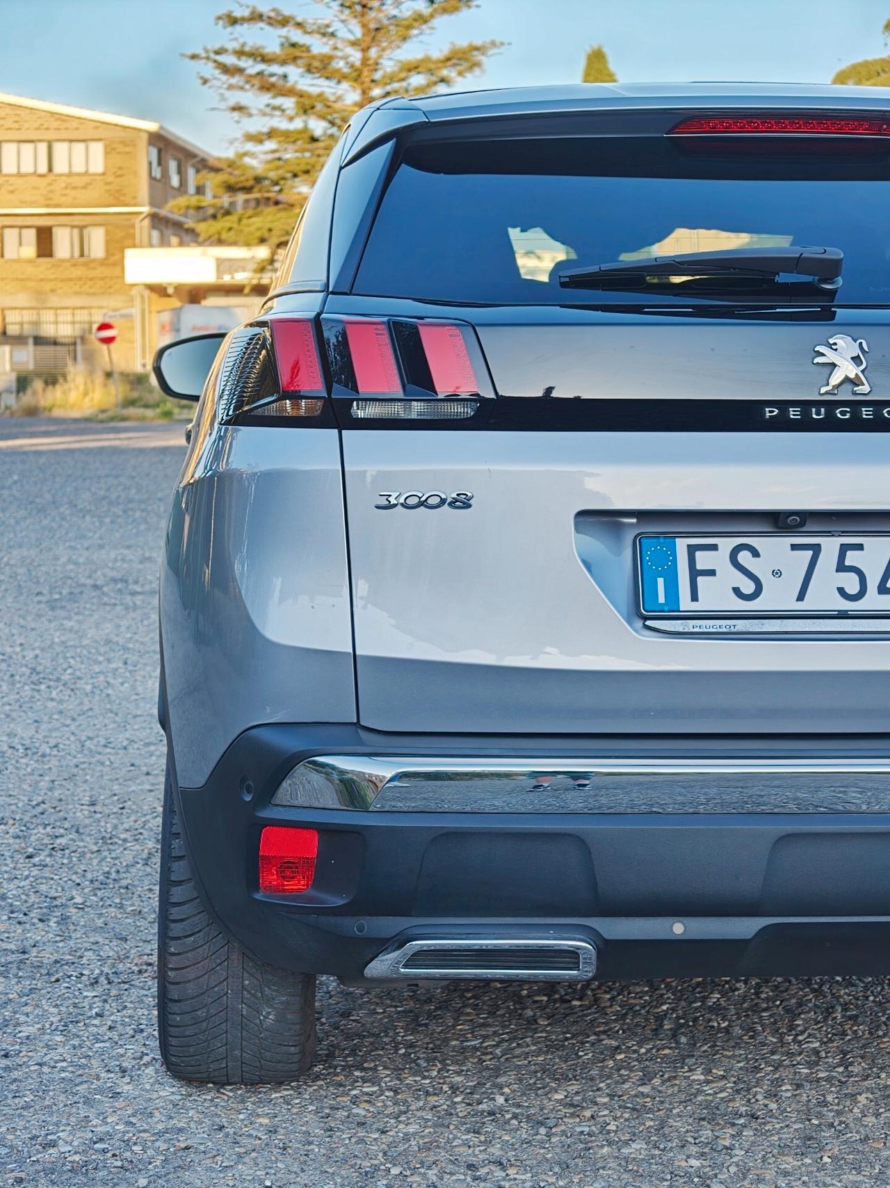 Peugeot 3008 1.2 Allure | 163.000 km Garanzia 12 Mesi