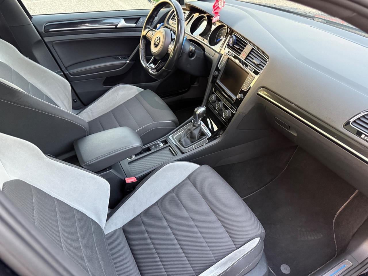 Volkswagen Golf R 2.0 DSG 5p.