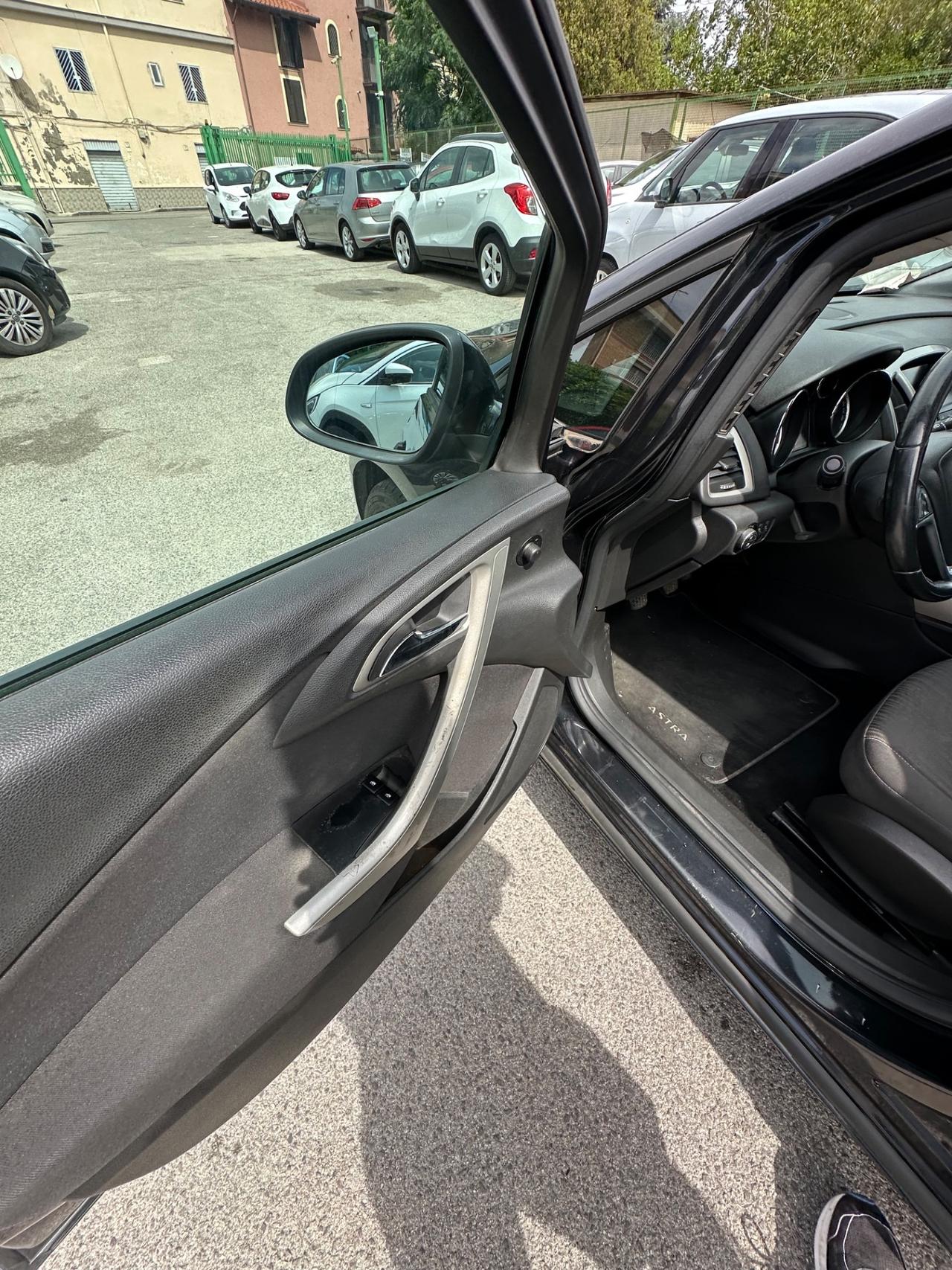 Opel Astra 1.4 Turbo 140CV 5 porte GPL Tech Cosmo