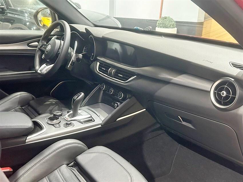 Alfa Romeo Stelvio 2.2 Turbodiesel 210 CV AT8 Q4 Veloce