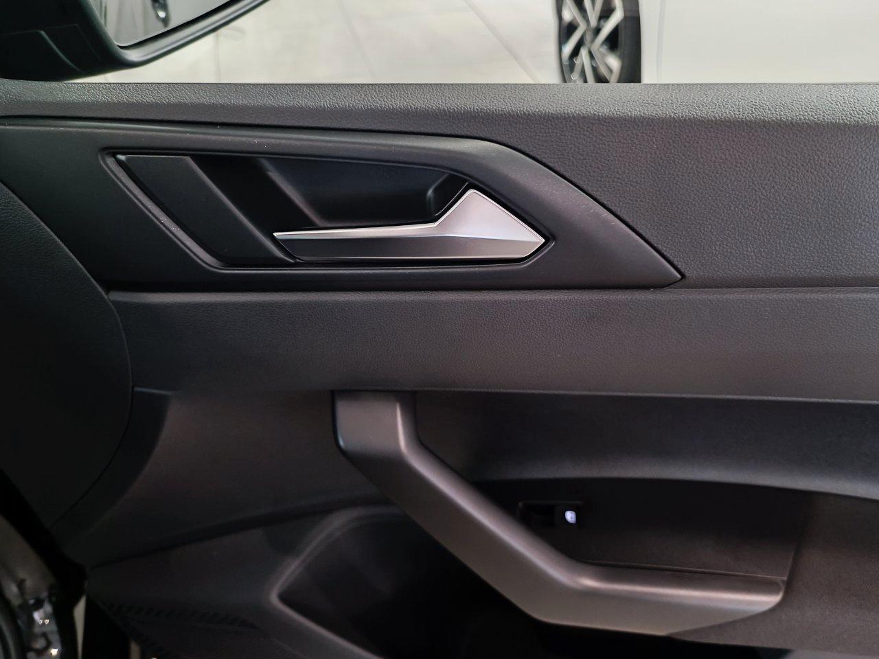 Volkswagen Polo 1.0 80cv nuova pronta consegna