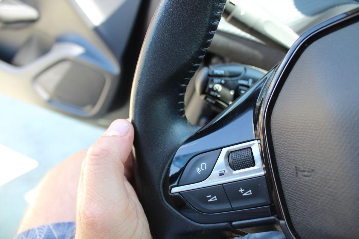 PEUGEOT - 208 - PureTech 75 S&S 5p. Active