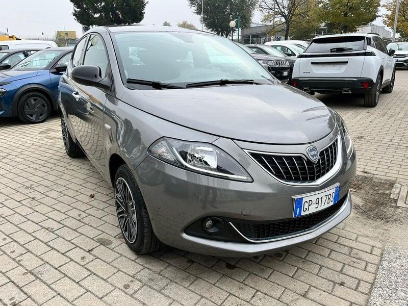 Lancia Ypsilon 1.0 FireFly 5 porte S&S Hybryd Gold