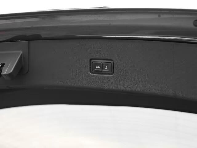 Audi Q8 SUV 45 TDI quattro tiptronic S line edition