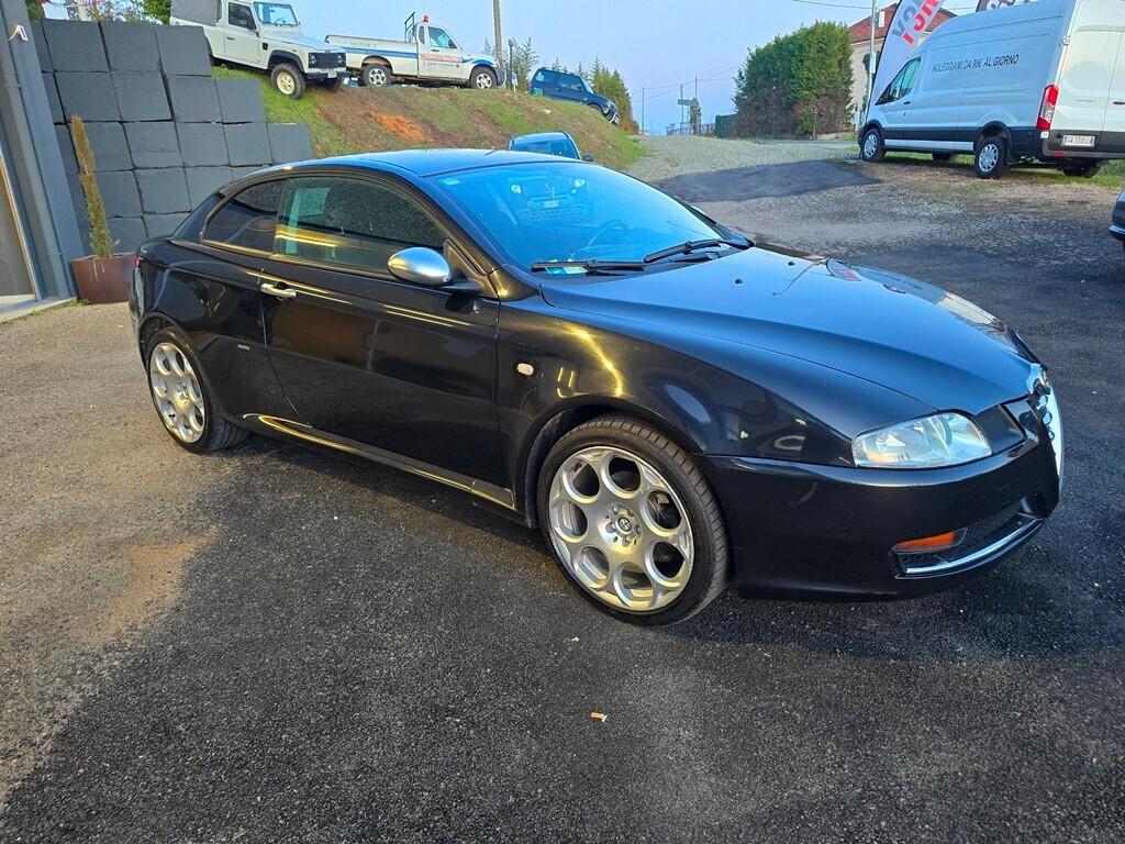 Alfa Romeo GT 1.9 JTDM 150CV Black Line DA COLLEZI