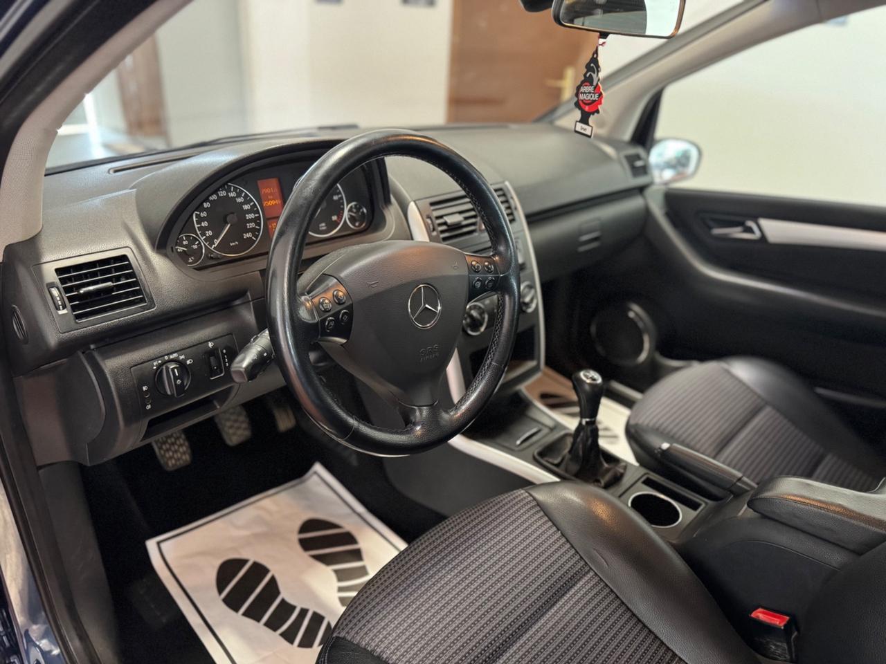 Mercedes-benz A 180 80kw CDI Avantgarde 04