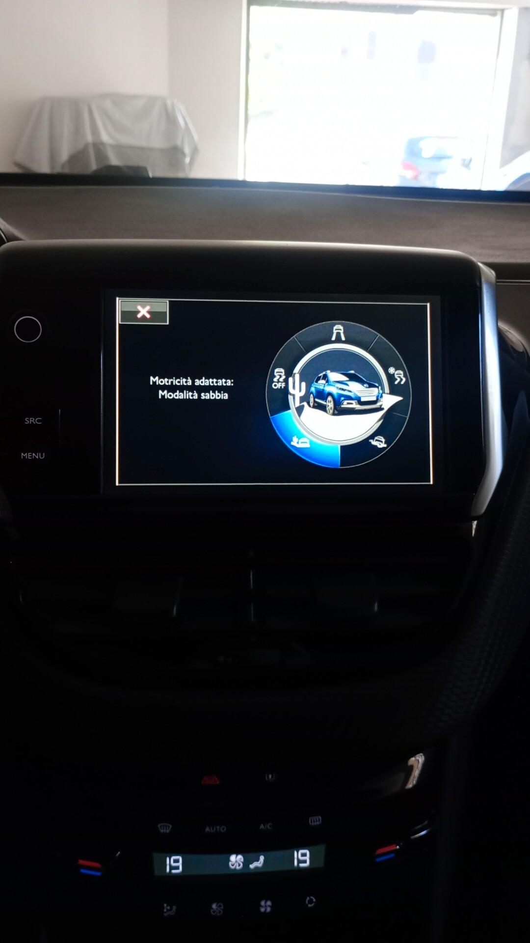 Peugeot 2008 1.6 e-HDI Allure