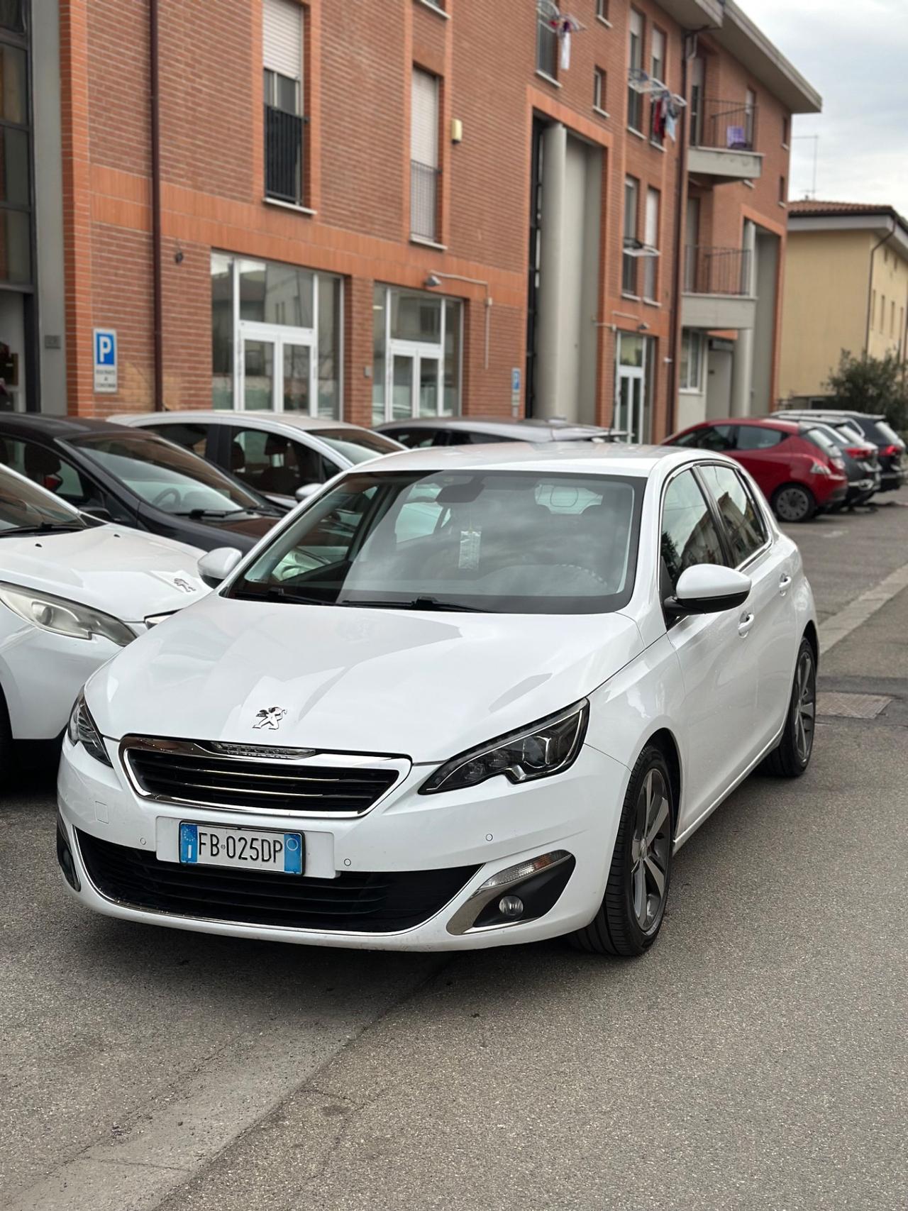 Peugeot 308 BlueHDi 150 S&S Business