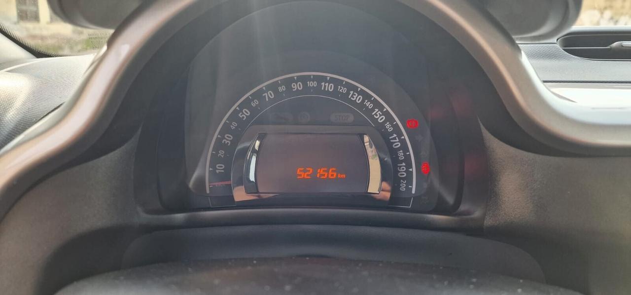 Renault Twingo 1.0 70cv LIMITED SOLI 52.000KM