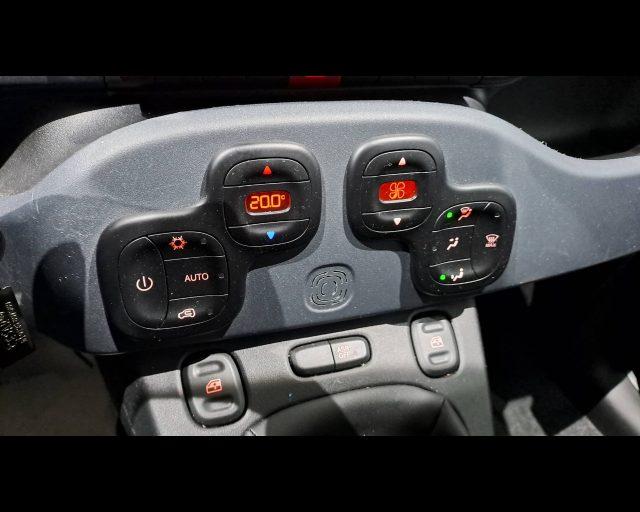 FIAT New Panda 1.0 firefly hybrid Cross s&s 70cv 5p.ti
