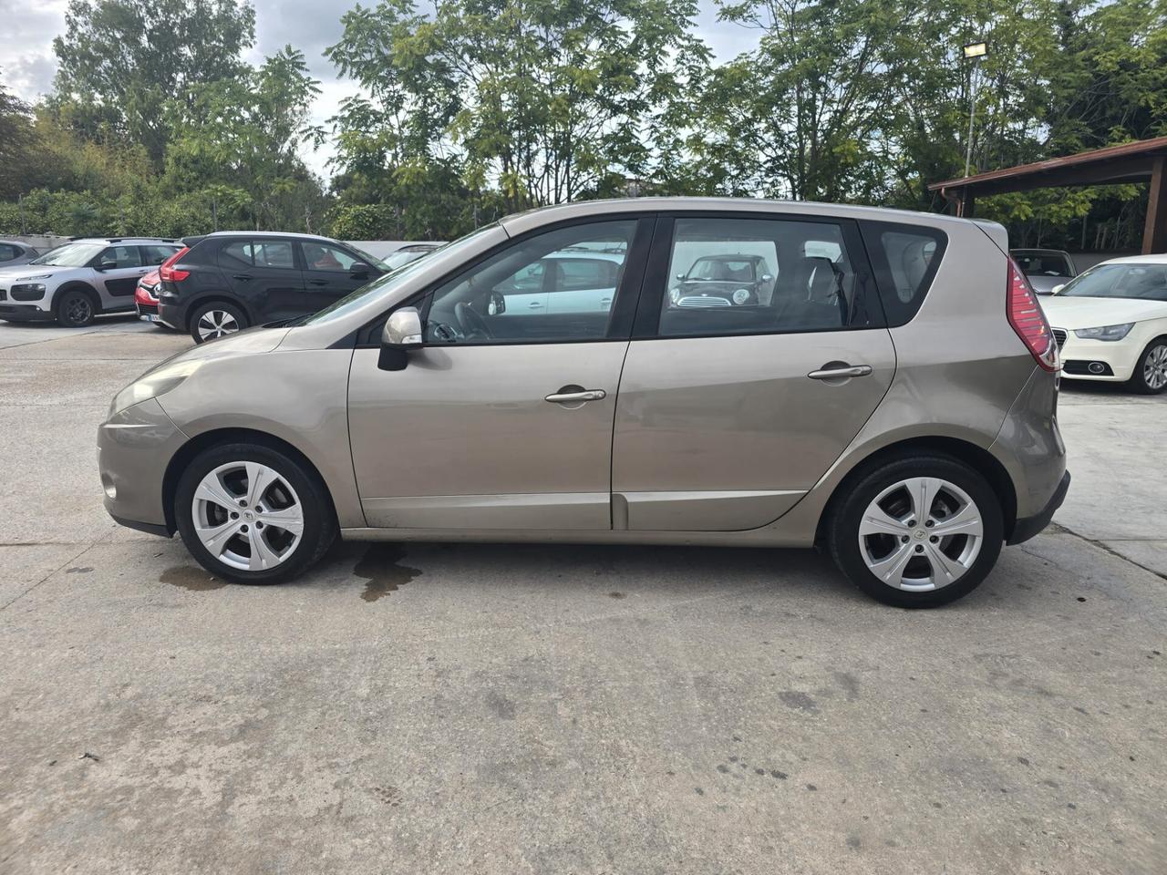 Renault Scenic Scénic X-Mod 1.5 dCi 110CV Luxe