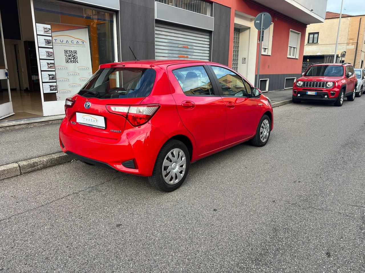 Toyota Yaris Cool 1.5 VVT-i HEV