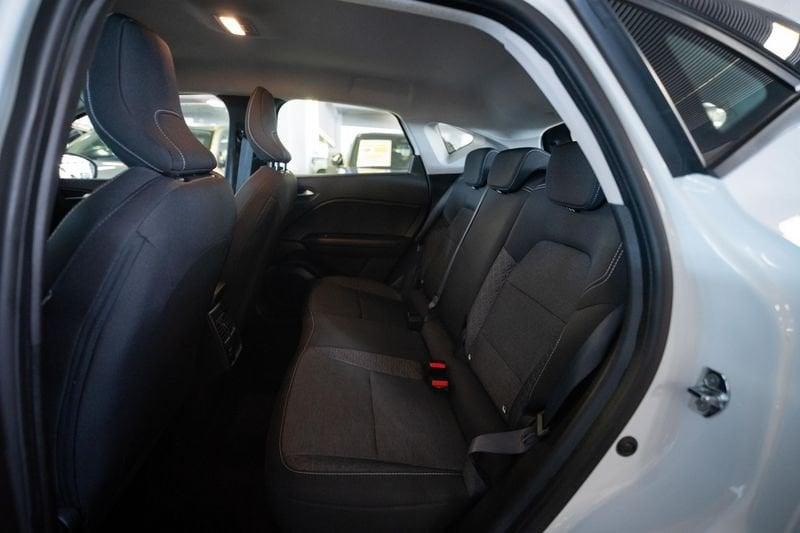 Renault Captur 1.6 E-Tech hybrid Zen 145cv auto