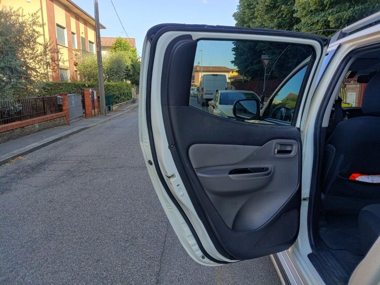 Mitsubishi L200 Intense 2.4 DI-D Clear Tec  #6323