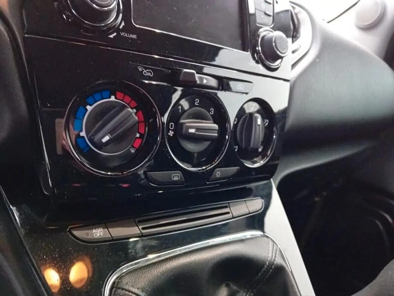 Lancia Ypsilon 1.2 69 CV 5 porte S&S Gold