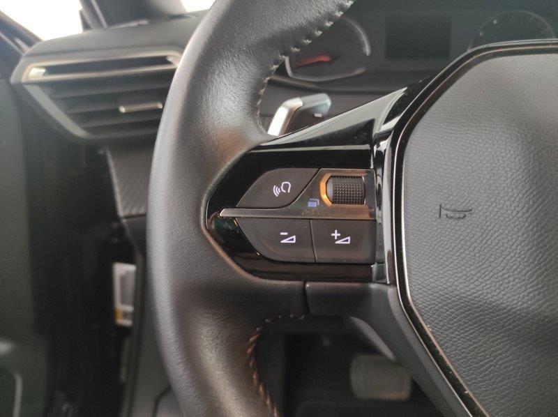 PEUGEOT 2008 2ª serie - 2008 PureTech 130 S&S EAT8 Active Pack