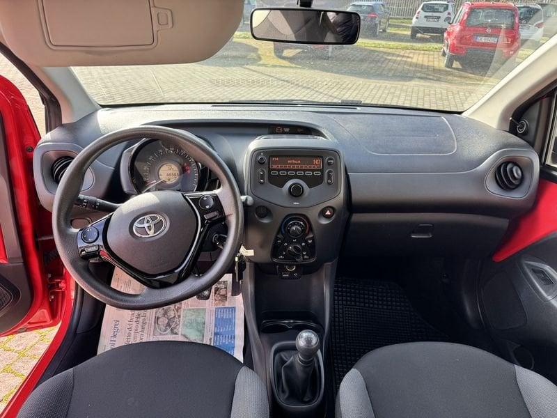 Toyota Aygo Aygo Connect 1.0 VVT-i 72CV 5 porte x-business light