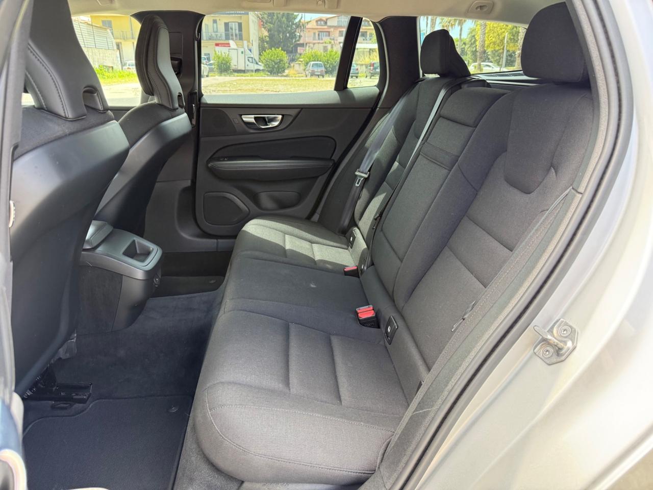 VOLVO V60 2021 B4 Geartronic