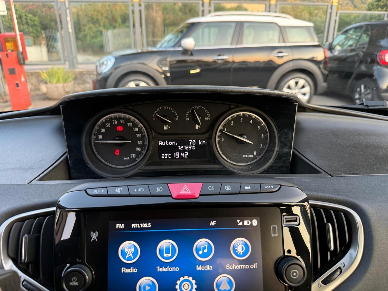 Lancia Ypsilon 1.0 FireFly S&S Hybrid Gold