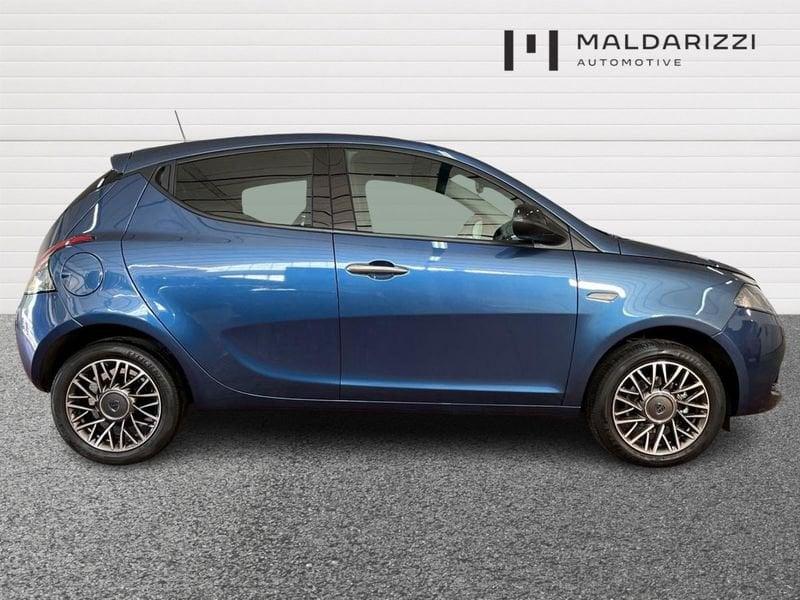 Lancia Ypsilon III 2021 1.0 firefly hybrid Gold Plus s&s 70cv