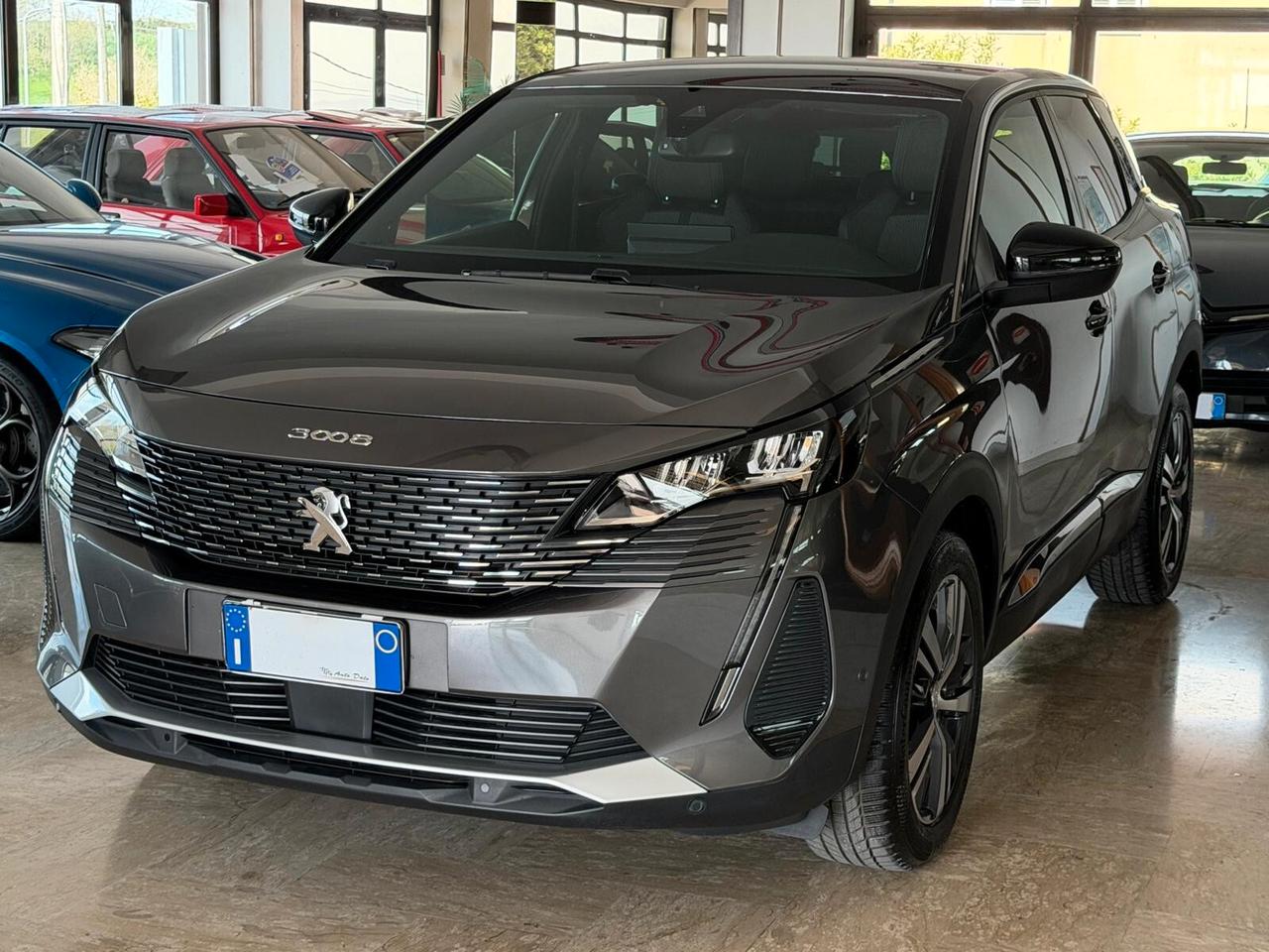 Peugeot 3008 1.5 BLUEHDI 130 cv. Eat8 ALLURE (Nav)