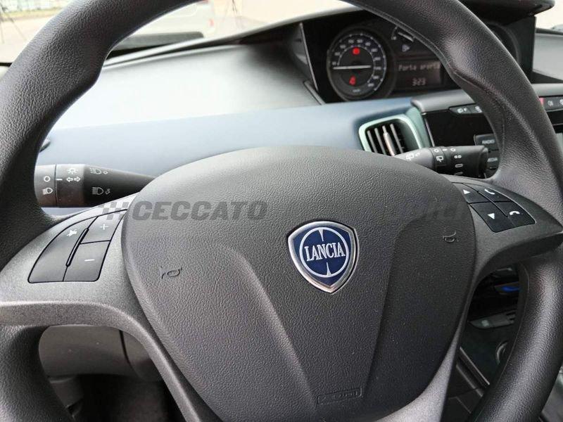 Lancia Ypsilon Ypsilon 1.0 firefly hybrid Oro s&s 70cv