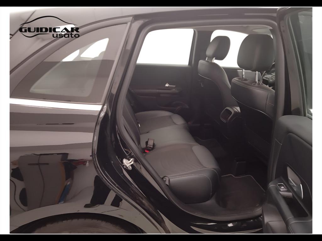 Mercedes-Benz Classe B - W247 2018 - B 180 d Sport auto