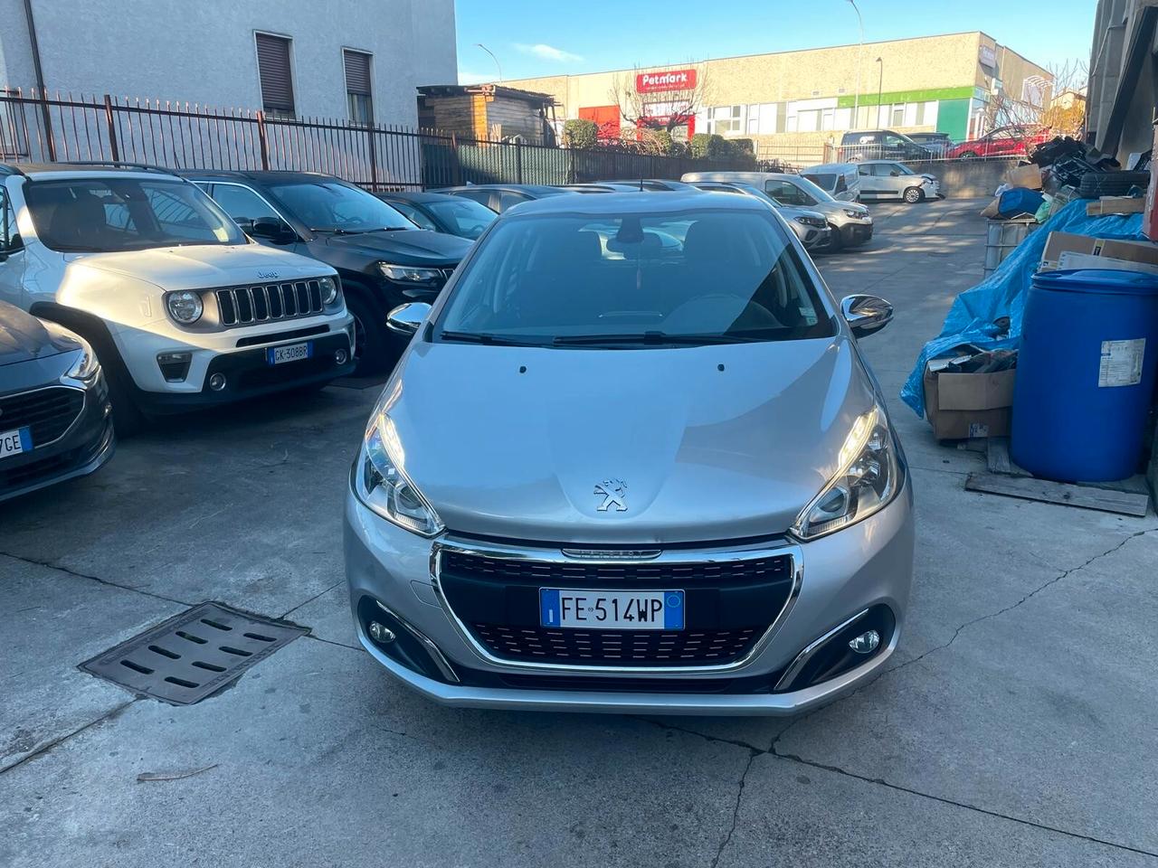 Peugeot 208 PureTech 82 5 porte Allure