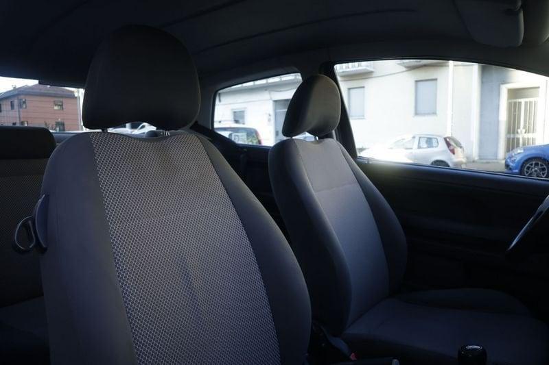 Volkswagen Fox Volkswagen Fox 1.2 Sport 40KW ANNO 2011